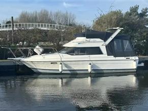 Bayliner 2556 Ciera Command Bridge