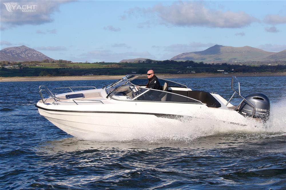 Finnmaster Day cruiser T6