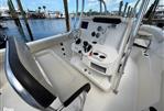 Sailfish 242 CC - Helm Station