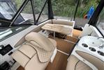 Larson Cabrio 270 Mid Cabin