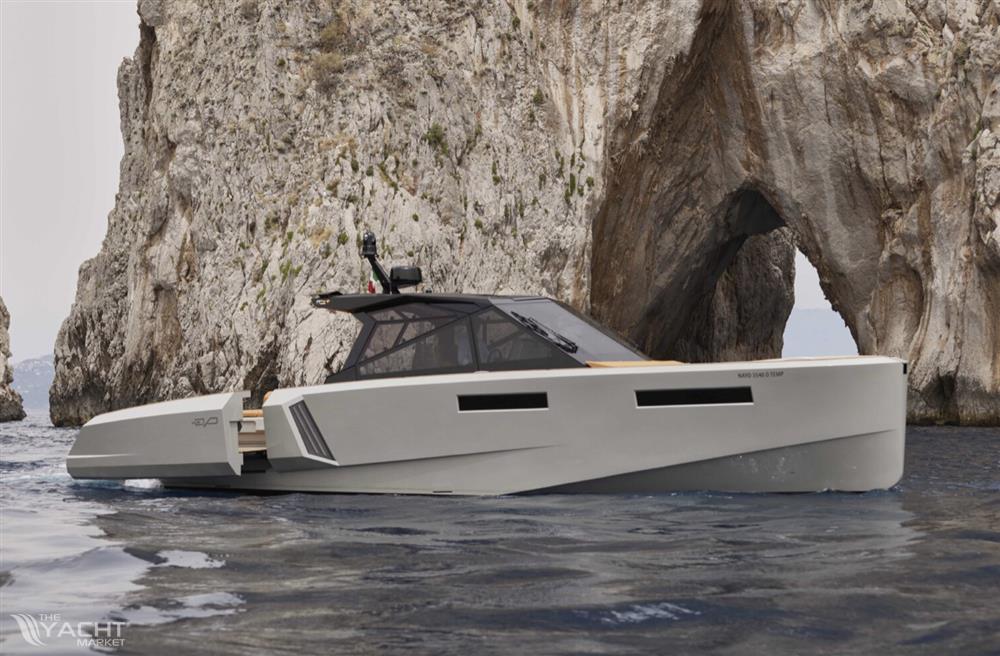 Evo Yachts R4