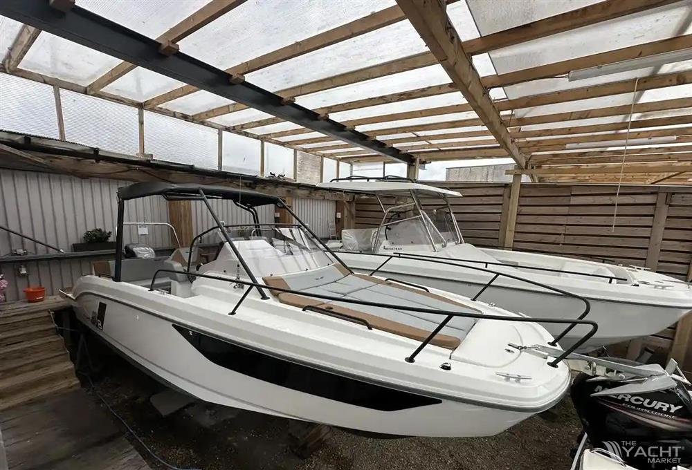 Beneteau Flyer 8 Sundeck