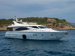 Ferretti 731