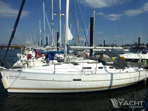 Beneteau Oceanis Clipper 323
