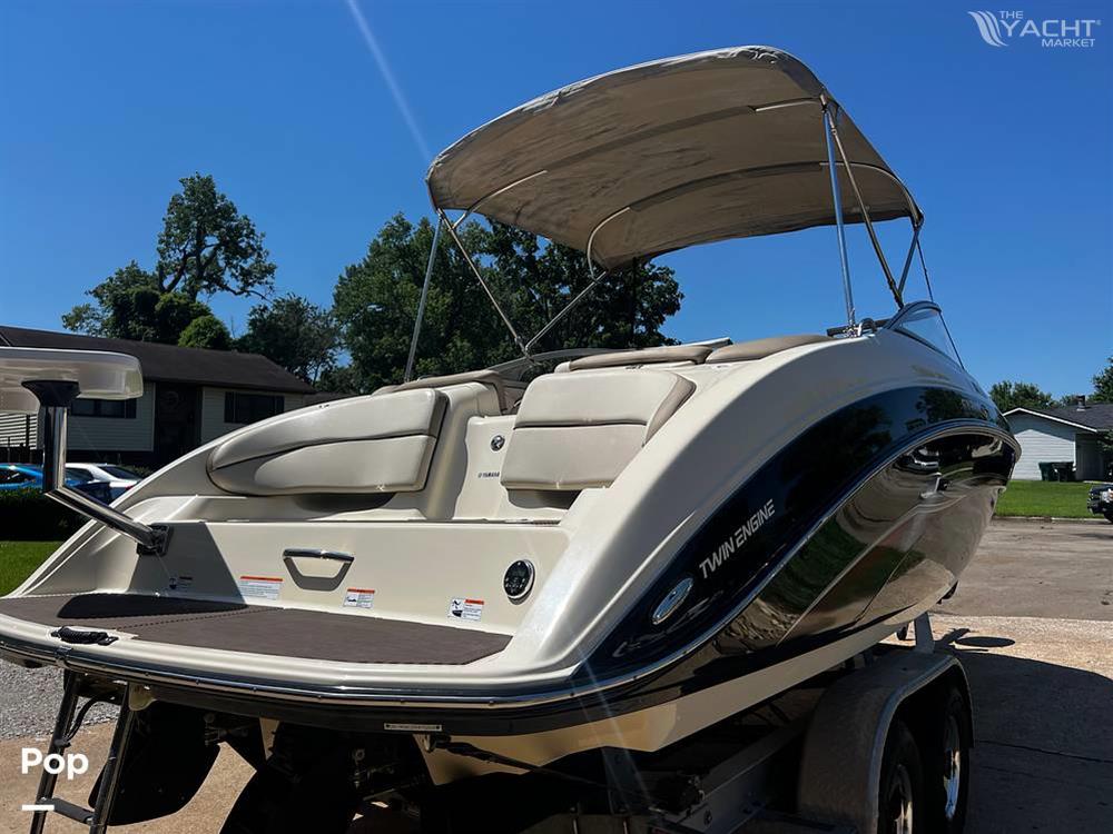 Yamaha SX240 - Table On Stern