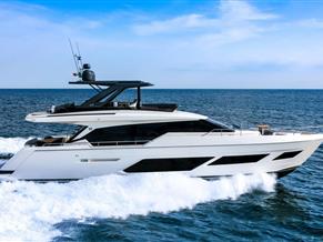 Ferretti Yachts 720