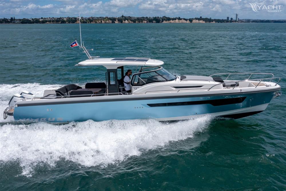 Nimbus Tender 11 (T11)