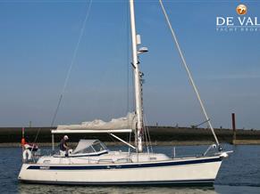 Hallberg Rassy 37