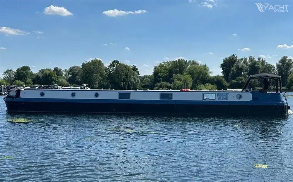 Viking Canal Boats 70 x 10 Widebeam