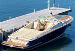Chris-Craft Corsair 32