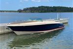 Chris-Craft Corsair 32