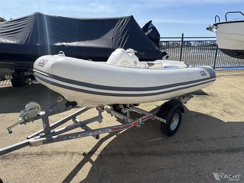 Avon 320 Jet Sc