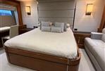 Sunseeker 68 Sport Yacht - 22 - Master Cabin
