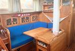 CSY 44 Walk-Through Shoal - Settees