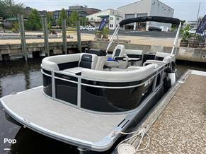 Harris Breeze Pontoon