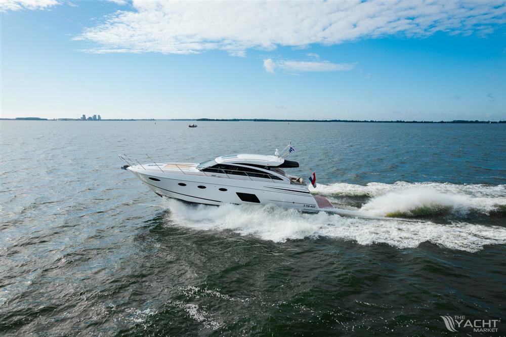 Princess V52 - Princess-V52-motor-yacht-for-sale-exterior-image-Lengers-Yachts-17-scaled.jpg