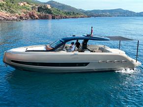 Invictus Yacht TT460