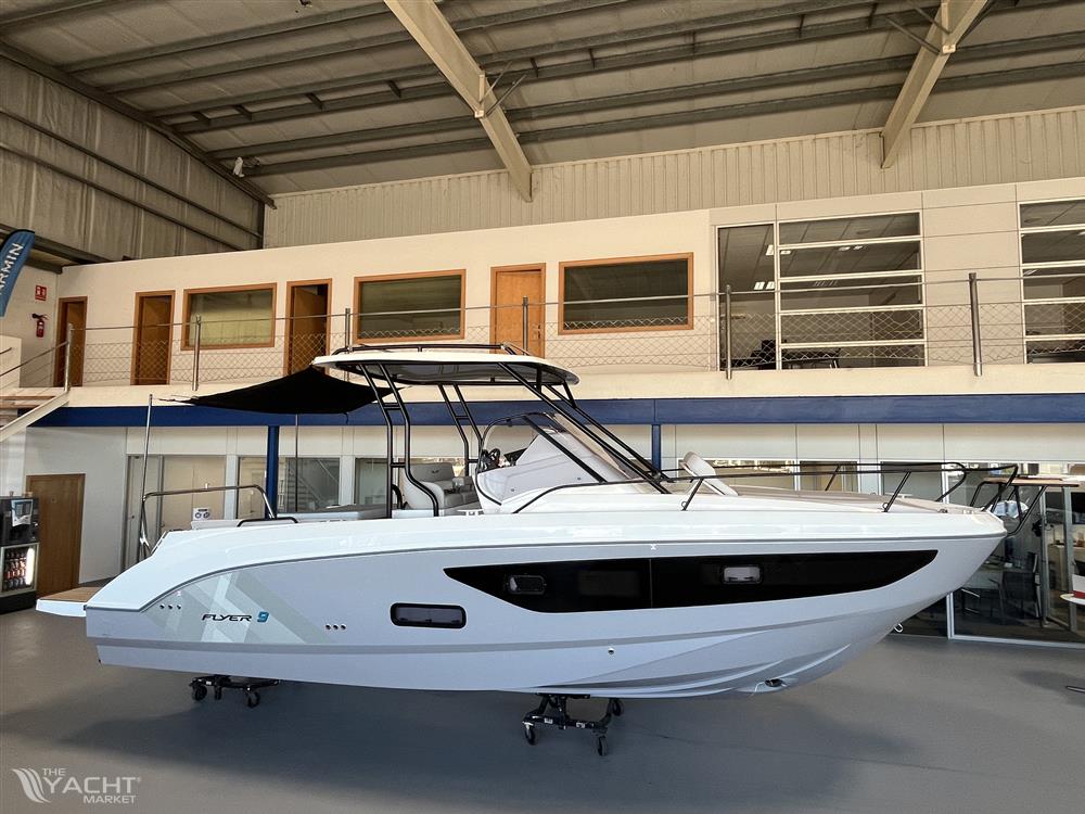 BENETEAU FLYER 9 SUNDECK PILOT EDITION