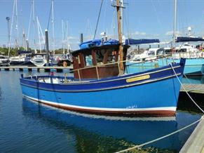 Custom Built John Gaff 8.25 fishing boat