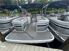 Bennington 22 SS