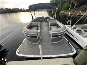 Bennington 22 SS