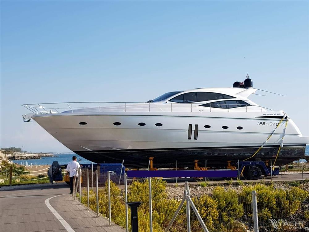 Pershing 62
