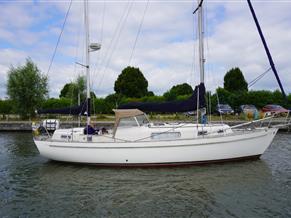 Hallberg Rassy 35