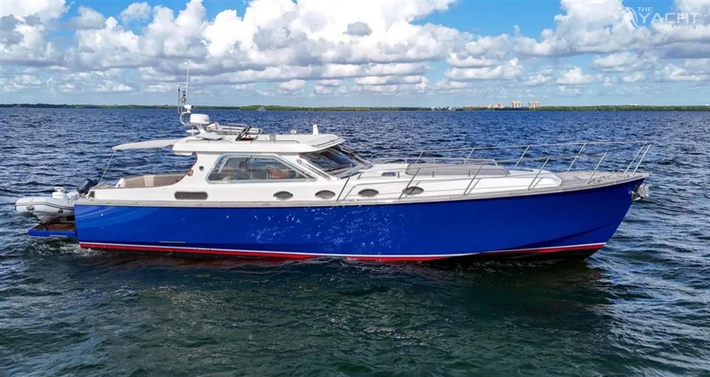 Custom Gentlemans Motor Yacht - Gentlemans Motor Yacht