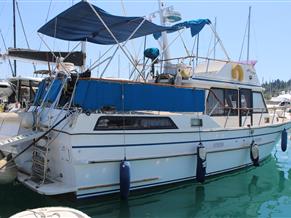 Neptune 42 Sundeck