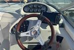 Regal 242 Commodore - Helm