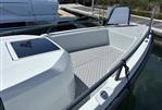 XO Boats DFNDR 9