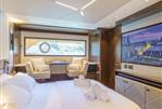 Sunseeker Manhattan 68 - 23 - Master Cabin