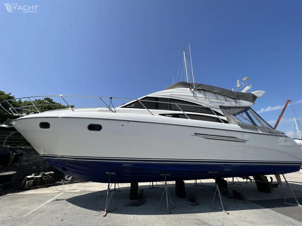 Princess 42 Flybridge