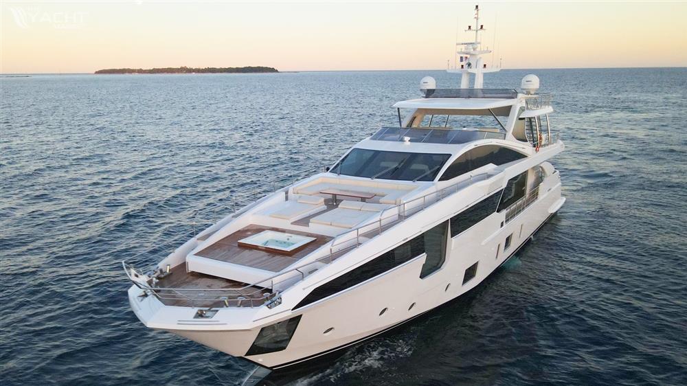 Azimut Yachts Azimut Grande 35M