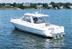 Intrepid 430 Sport Yacht