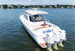 Intrepid 430 Sport Yacht