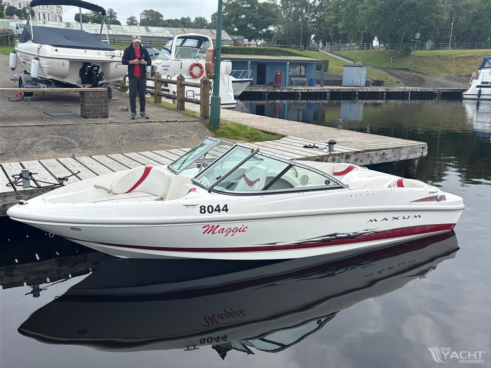 Maxum 1800MX