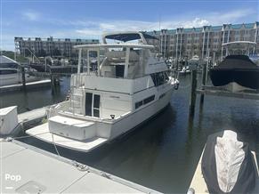 Carver 405 Aft Cabin