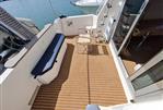Azimut AZ 37