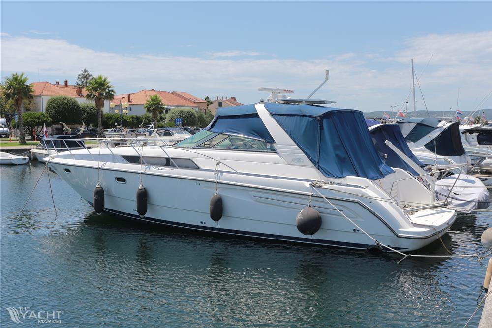 Bayliner AVANTI 40