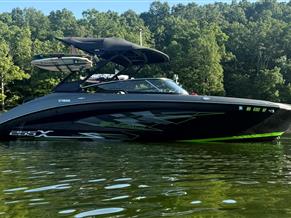 Yamaha Boats 255 XD