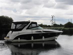 Bayliner  335