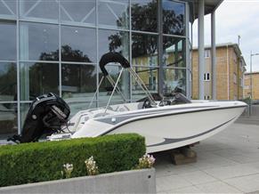Bayliner M17