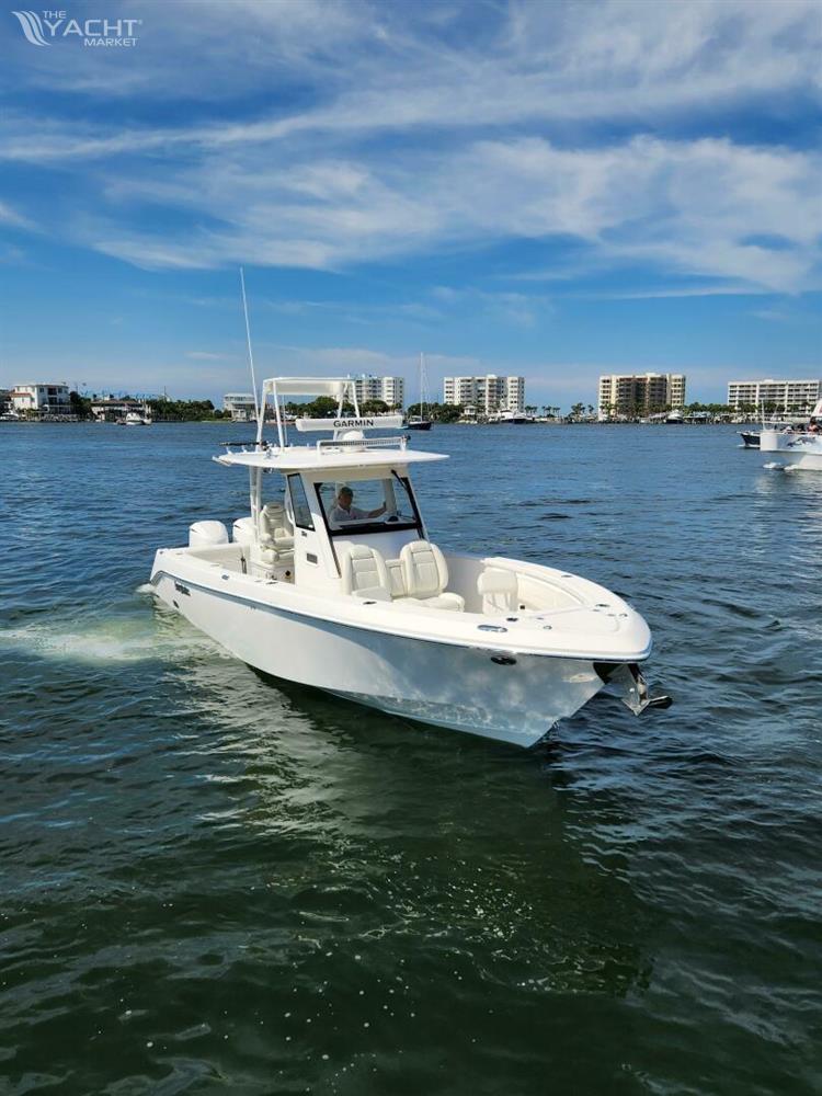 Everglades 335 CC