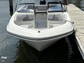 Bayliner VR6