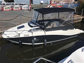 Quicksilver 555 Cabin