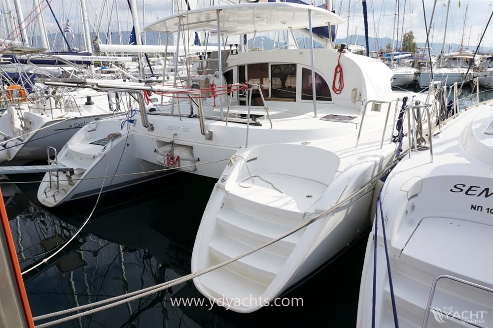 Lagoon 380 S2