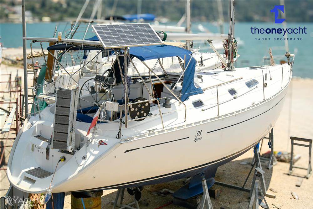 Dufour 38 Classic