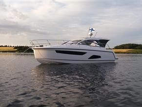Sealine S330