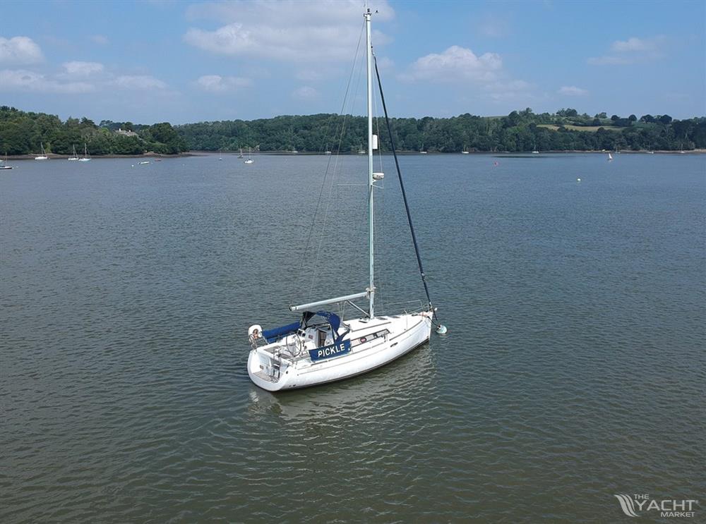 Beneteau Oceanis 31 - Default Image
